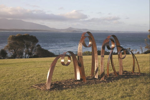Sculpture Bermagui - Palm Beach Accommodation 0