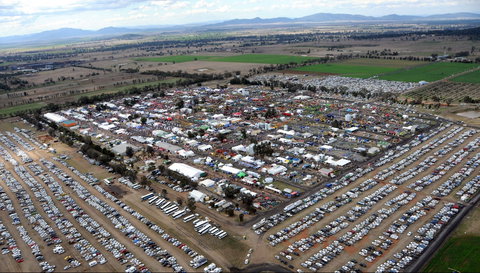 AgQuip - Palm Beach Accommodation 2