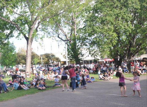 Australian National Busking Championships - Palm Beach Accommodation 1