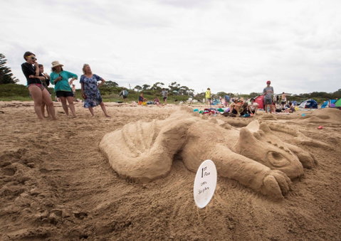 Broulee New Year's Eve Sandcastles And Sculptures - Palm Beach Accommodation 0
