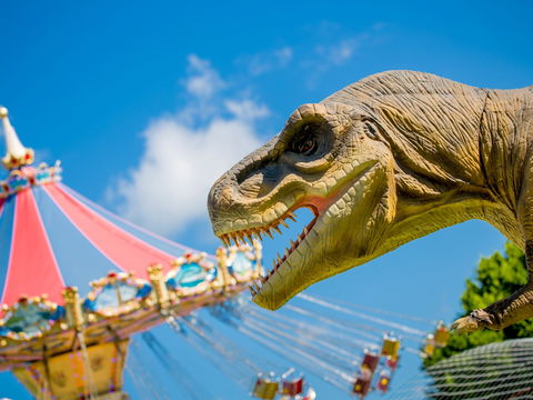 Mega Creatures At Hunter Valley Gardens - Postponed - Palm Beach Accommodation 0