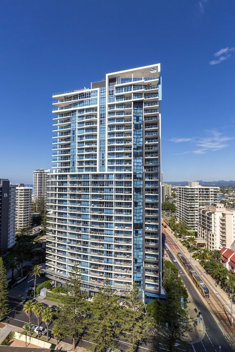 Artique Surfers Paradise - Palm Beach Accommodation 1