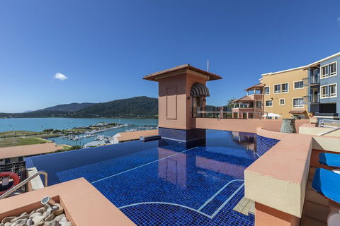 Martinique Whitsunday - Palm Beach Accommodation 6