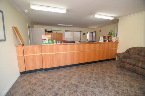 Sandown Heritage Motel - Palm Beach Accommodation 3