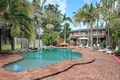Galaxy Motel - Palm Beach Accommodation 5
