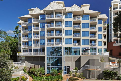 At Whitsunday Vista Holiday Apartments - Palm Beach Accommodation 0