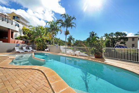 At Whitsunday Vista Holiday Apartments - Palm Beach Accommodation 1