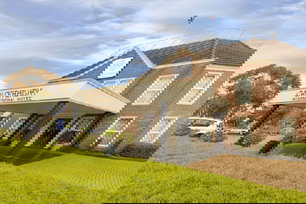 Palm Beach Accommodation