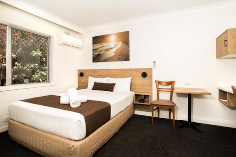 Caribbean Motel - Palm Beach Accommodation 3