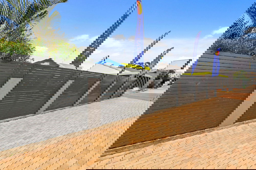 Palm Beach Accommodation