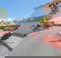 Mackay Rose Motel - Palm Beach Accommodation