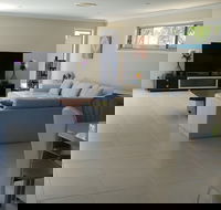 Arlia Sands Apartments - Palm Beach Accommodation