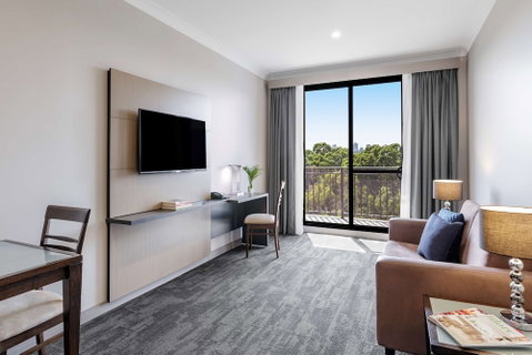 Oaks Sydney North Ryde Suites - Palm Beach Accommodation 6