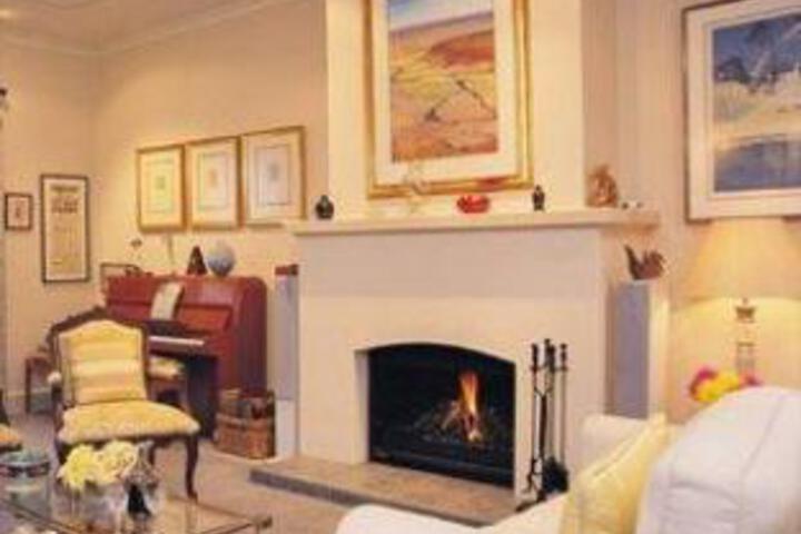 Palm Beach Accommodation