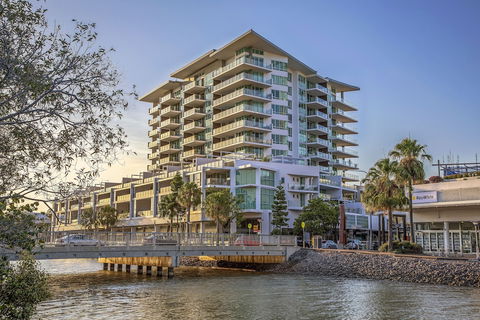 M1 Resort Maroochydore - Palm Beach Accommodation 2