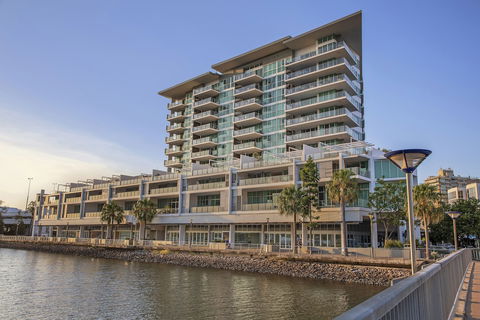 M1 Resort Maroochydore - Palm Beach Accommodation 1
