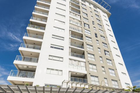 Oaks Ipswich Aspire Suites - Palm Beach Accommodation 1