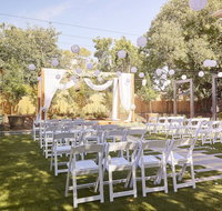 Brassey Hotel - Palm Beach Accommodation
