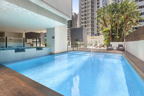 Oaks Brisbane On Charlotte Suites - Palm Beach Accommodation 5