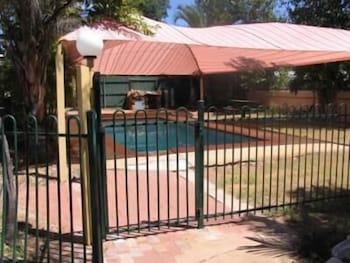 Townview Motel - Palm Beach Accommodation 3