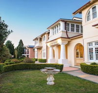 Palais Royale - Palm Beach Accommodation