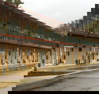 The Nosh  Nod - Howick Street - Palm Beach Accommodation