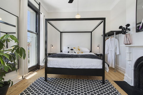 The Local Hotel - Palm Beach Accommodation 4