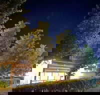 Country Gardens Motel - Palm Beach Accommodation