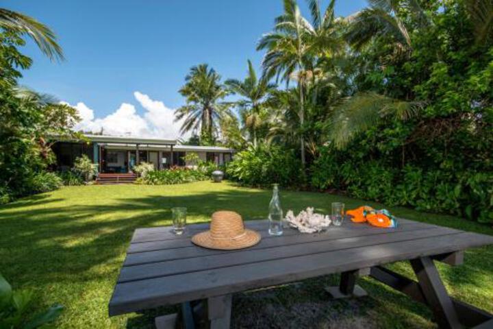 Newell QLD Palm Beach Accommodation