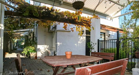 Aarn House B & B Airport Accommodation - Palm Beach Accommodation 6