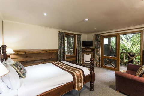 Cradle Chalet - Palm Beach Accommodation 5