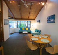 Sea Urchin Apartment - Palm Beach Accommodation