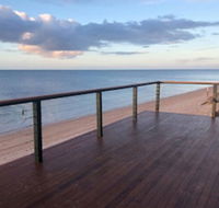 Peter's Port - Palm Beach Accommodation