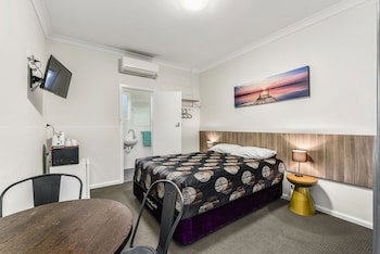 Rest Motels Naracoorte - Palm Beach Accommodation 3