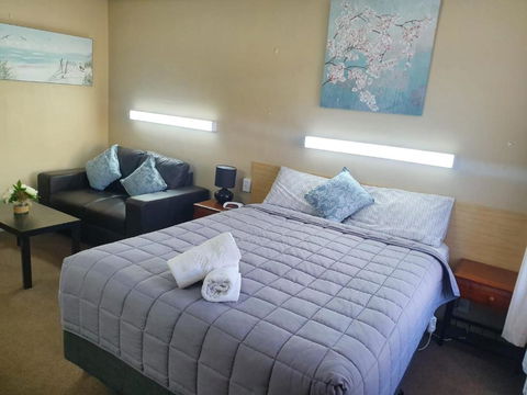 Parkside Motel Morwell - Palm Beach Accommodation 3