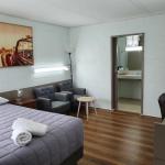 Parkside Motel Morwell - Palm Beach Accommodation 0