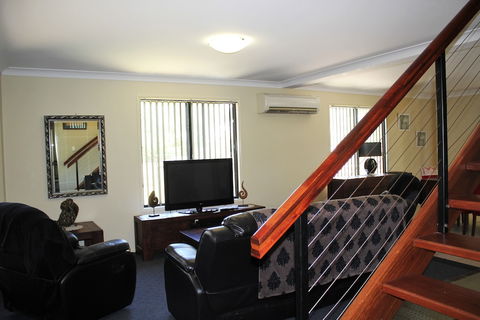 Dalby Apartments Self Contained Motel - Palm Beach Accommodation 5