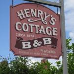 Henrys Cottage - Palm Beach Accommodation 0