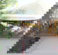 Castaway - Palm Beach Accommodation