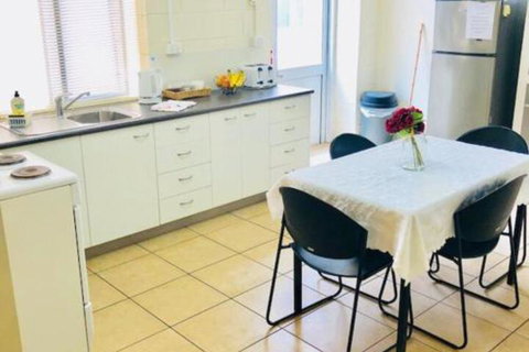 Accommodation At Isa - Palm Beach Accommodation 5