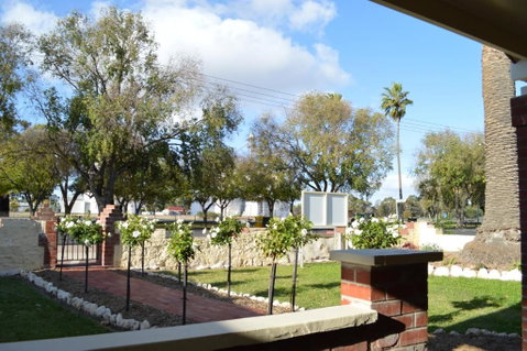 Two Cow Cottage Bed & Breakfast - Palm Beach Accommodation 1