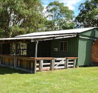 Four Bull Hut - Palm Beach Accommodation