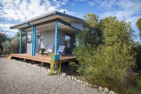 Coorong Cabins - Wren Cabin - Palm Beach Accommodation 1