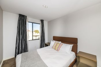 Accommodate Canberra - Griffin - Palm Beach Accommodation 6