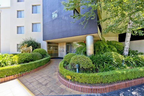 Accommodate Canberra - Griffin - Palm Beach Accommodation 0
