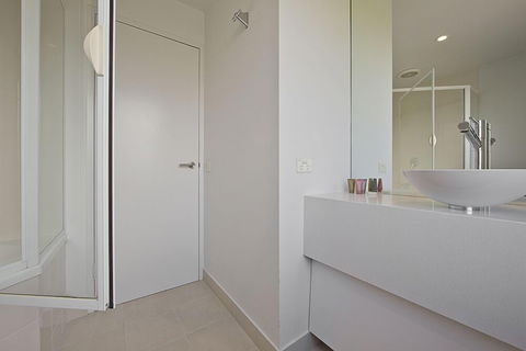 Accommodate Canberra - Griffin - Palm Beach Accommodation 1