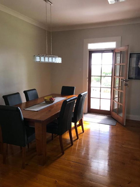Girraween House - Palm Beach Accommodation 1