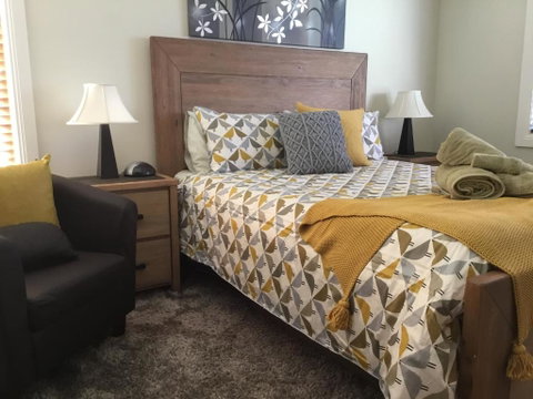 Girraween House - Palm Beach Accommodation 4