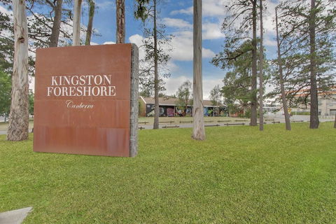 Accommodate Canberra - Waygoose St - Palm Beach Accommodation 0
