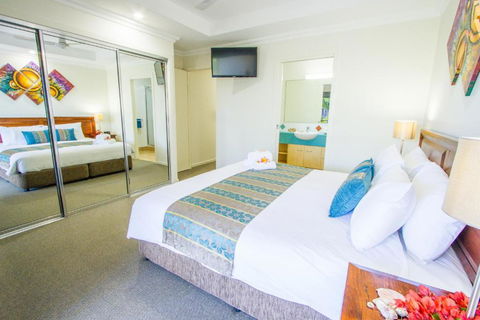 Auski Hideaway - Palm Beach Accommodation 5